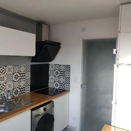 Apartment Centre *