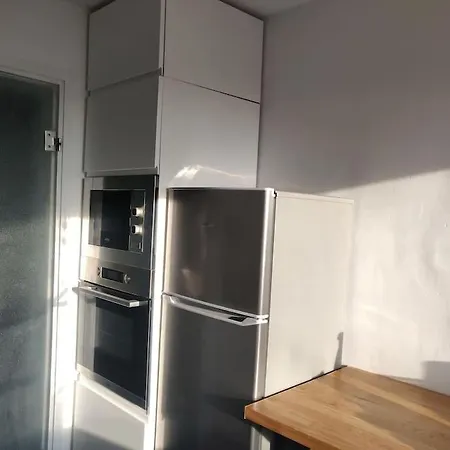 Apartment Centre *